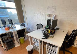 8 Person Shared Office