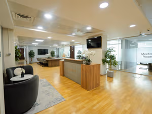 4 Person Private Office