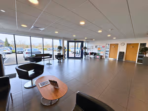 15 Person Private Office