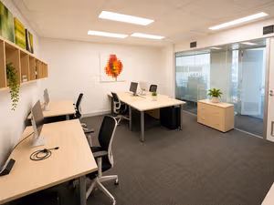 5 Person Private Office