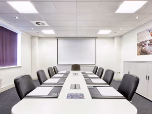 15 Person Private Office