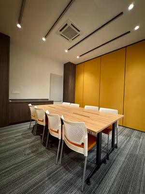 1 Person Private Office