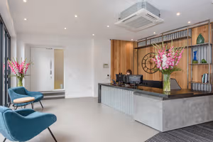 10 Person Private Office