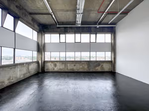 23 Person Private Office