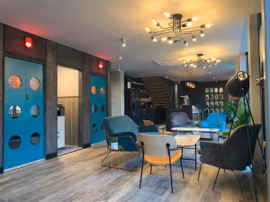 4 Person Private Office