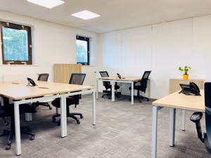 11 Person Private Office