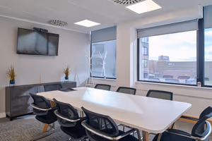 9 Person Private Office