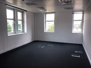 7 Person Private Office