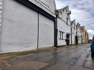 23 Person Private Office