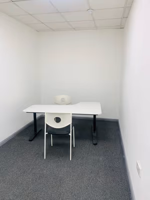 5 Person Private Office