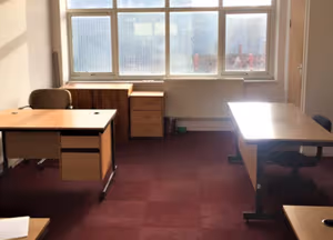 1 Person Private Office