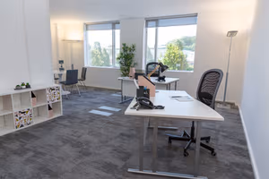 5 Person Private Office