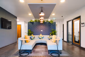 10 Person Private Office