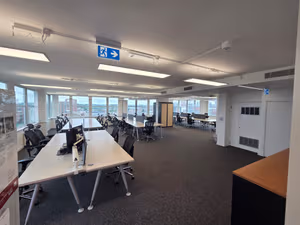 10 Person Private Office