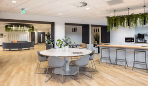 5 Person Private Office