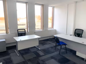 5 Person Private Office