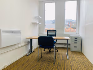 5 Person Private Office