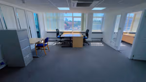 4 Person Private Office
