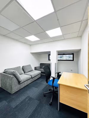 30 Person Private Office