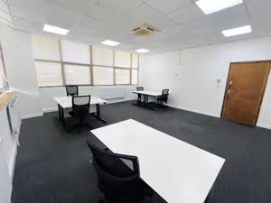 7 Person Private Office