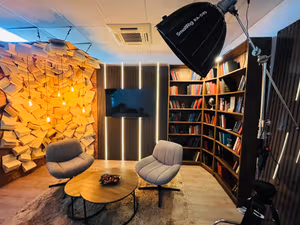 1 Person Private Office