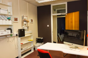 6 Person Private Office