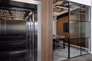28 Person Enterprise Suite