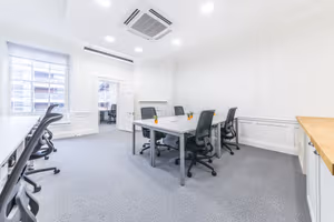 10 Person Private Office
