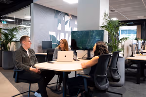 10 Person Private Office