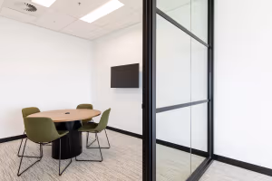 16 Person Coworking Desk
