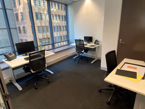 10 Person Private Office