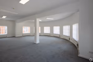 40 Person Private Office