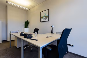 30 Person Private Office