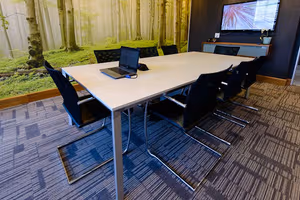 5 Person Private Office