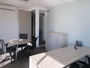 30 Person Private Office