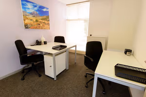 15 Person Private Office