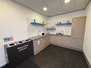 41 Person Private Office