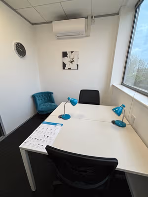4 Person Private Office