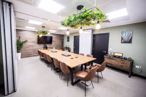 22 Person Private Office