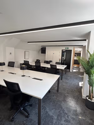 18 Person Enterprise Suite