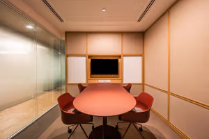 28 Person Private Office