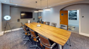 10 Person Private Office