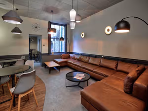 5 Person Private Office