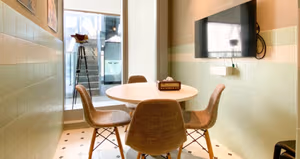 5 Person Private Office