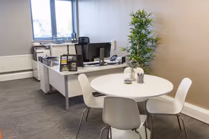 10 Person Private Office