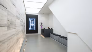 27 Person Private Office