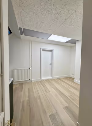 3 Person Private Office