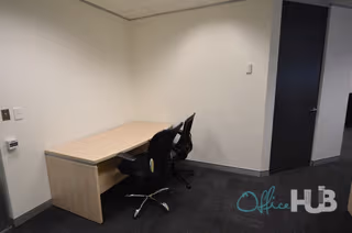 1 Person Shared Office