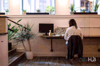 1 Person Coworking Desk