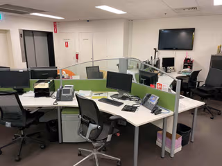 6 Person Shared Office